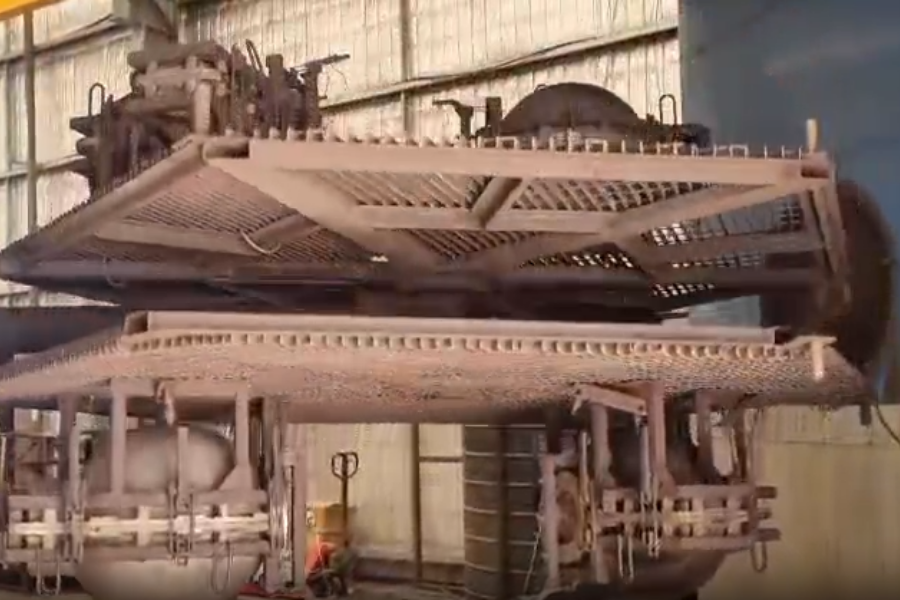 Lifting Frames Under Extreme Conditions: Engineering Beyond the Standard Yenem Structural Engineers Heavy-duty lifting frames used in industrial setting, showcasing engineering for extreme conditions.