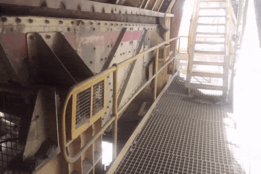 Structural inspections being conducted by experienced structural engineers on a mine site in Western Australia